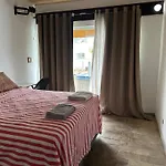 Cobertura Com 6 Quartos E Vista